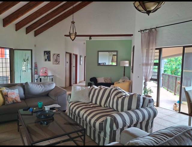 2 BEDROOM HOUSE FOR SALE IN SAICCOR